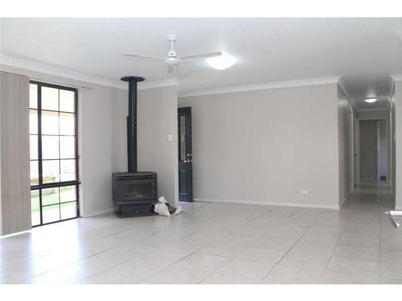 1 Glenair Avenue, West Nowra NSW 2541