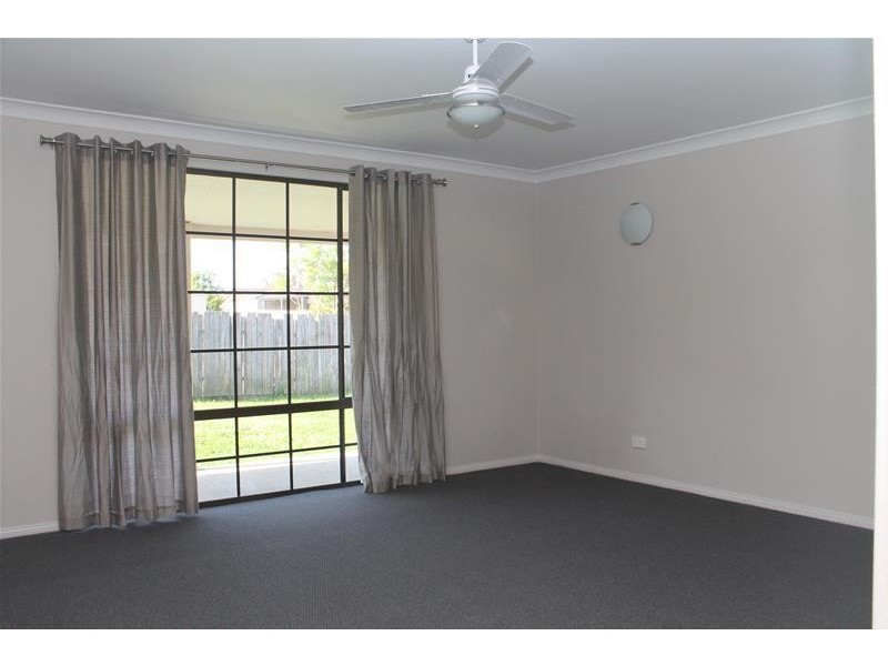 1 Glenair Avenue, West Nowra NSW 2541