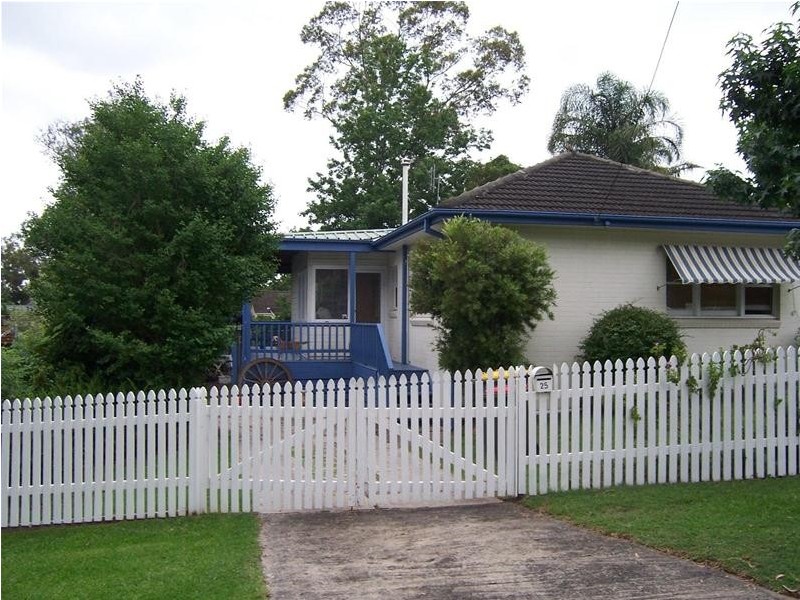 25 Walsh Crescent, North Nowra NSW 2541