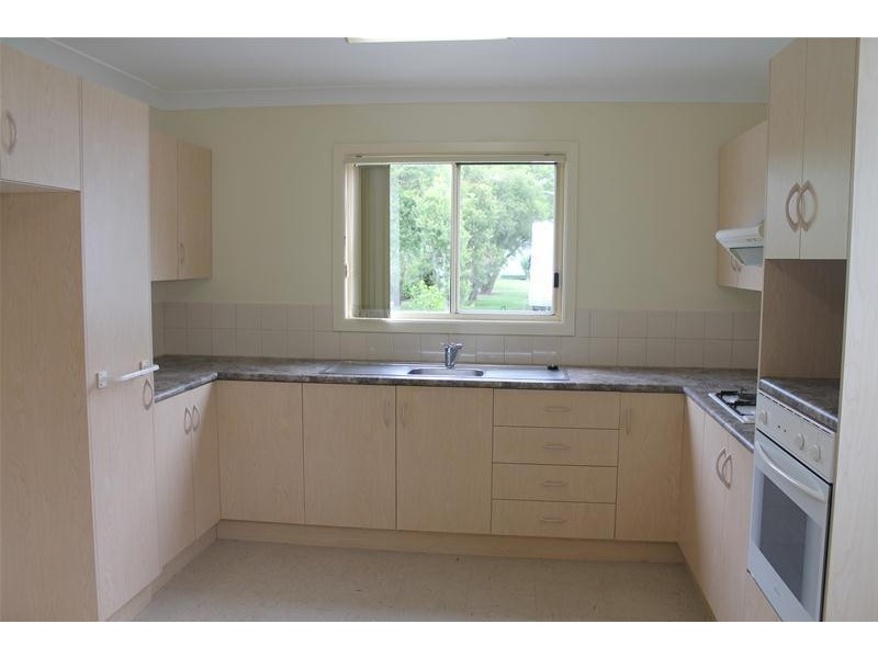 278 – 280 Princes Highway, Bomaderry NSW 2541