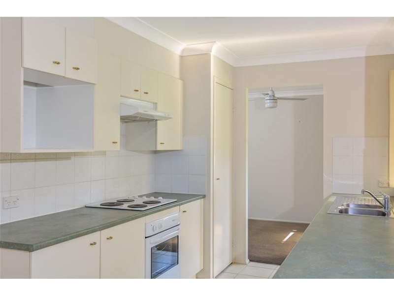 4 Gardenia Crescent, Bomaderry NSW 2541