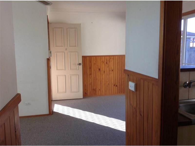 2/10 Lynmouth Grove, Bomaderry NSW 2541