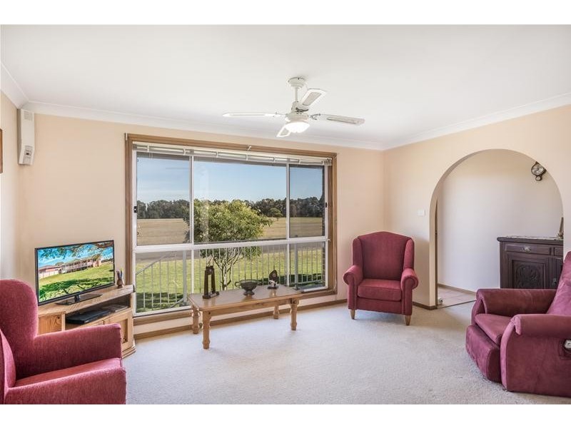54 Greens Road, Greenwell Point NSW 2540