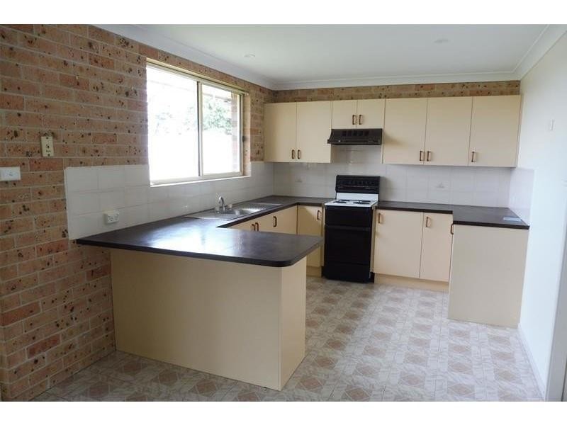 11 Arthur Street, Worrigee NSW 2540