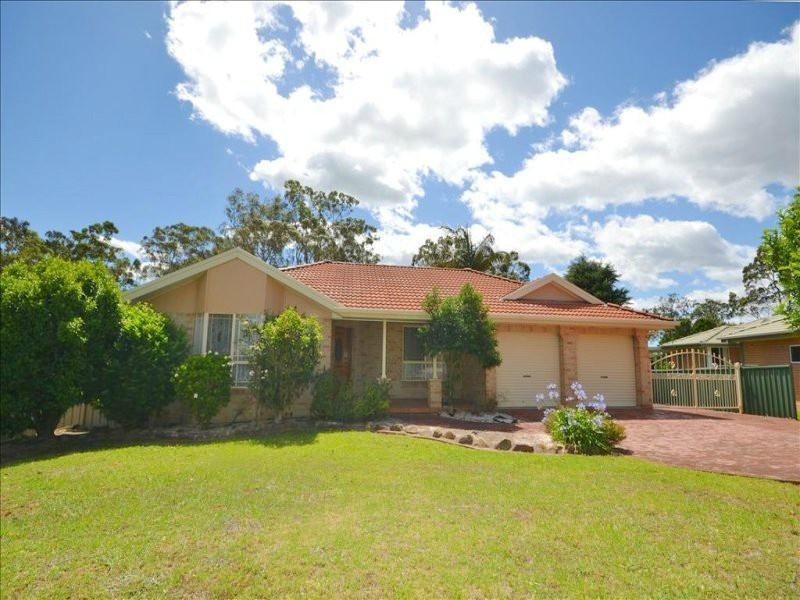 12 Wisteria Place, Bomaderry NSW 2541