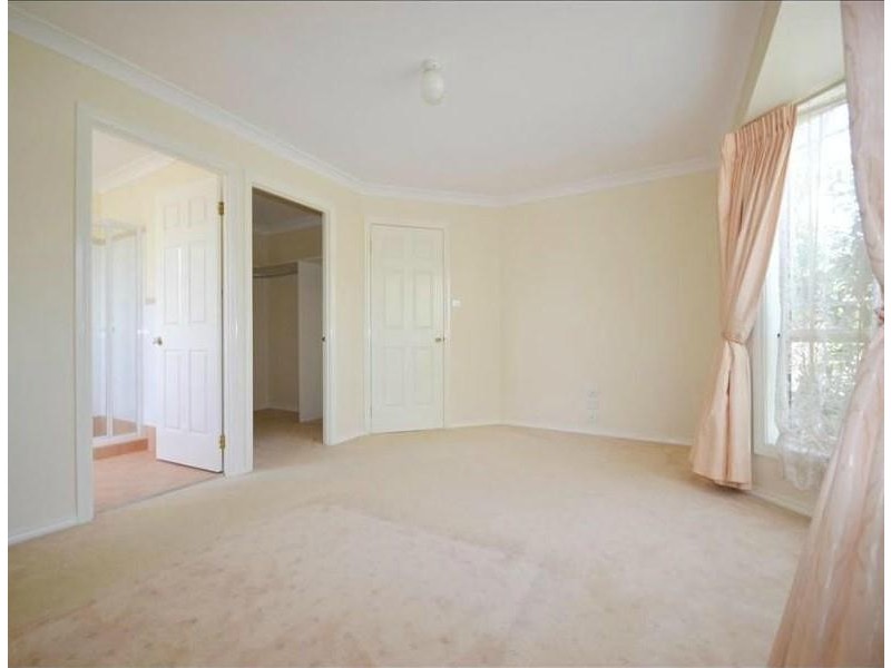 12 Wisteria Place, Bomaderry NSW 2541