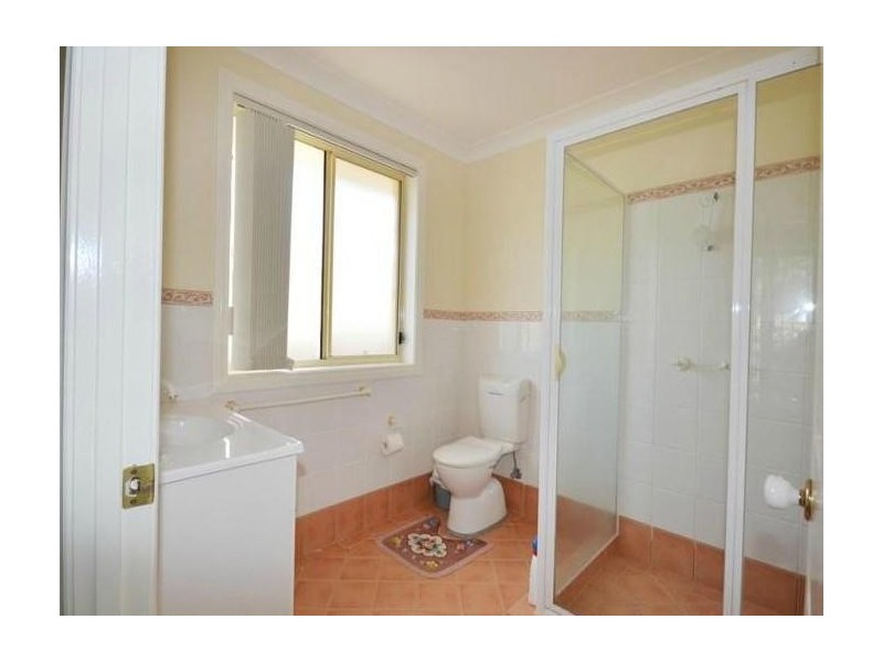 12 Wisteria Place, Bomaderry NSW 2541