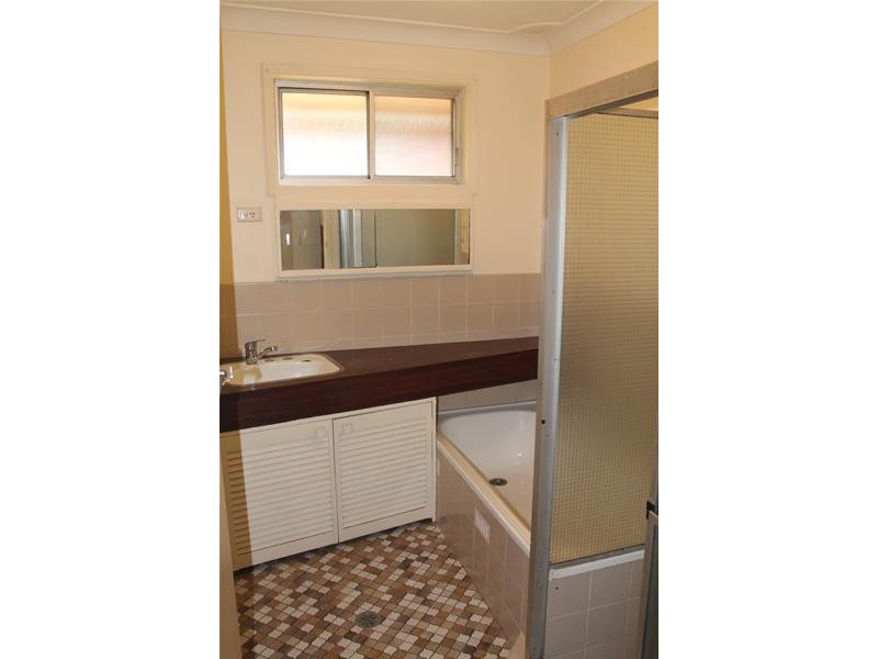 21 McDonald Avenue, Nowra NSW 2541