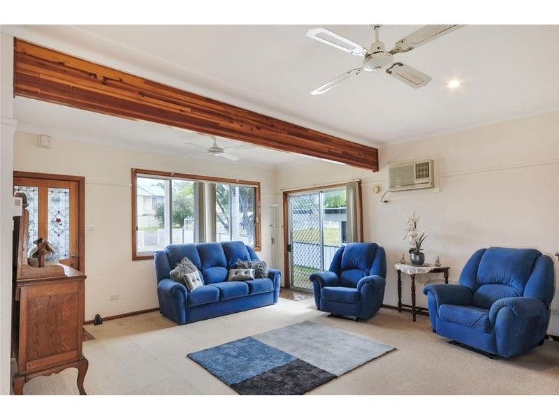 6 Elizabeth Avenue, Nowra NSW 2541
