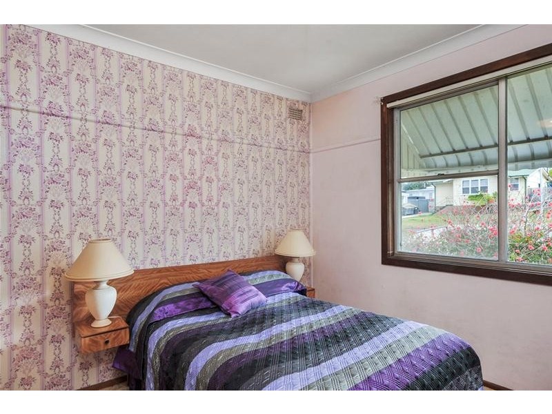 6 Elizabeth Avenue, Nowra NSW 2541