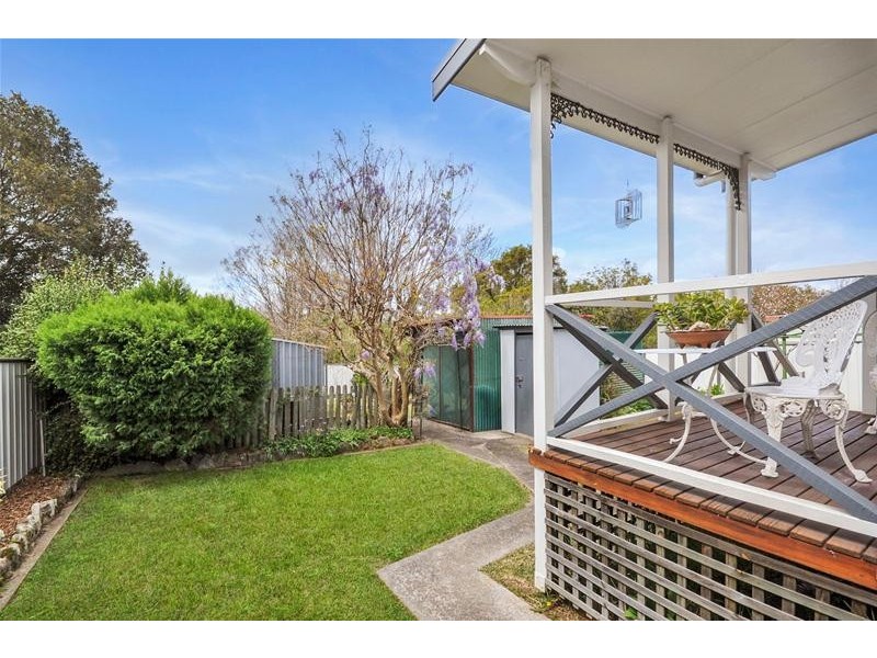 6 Elizabeth Avenue, Nowra NSW 2541