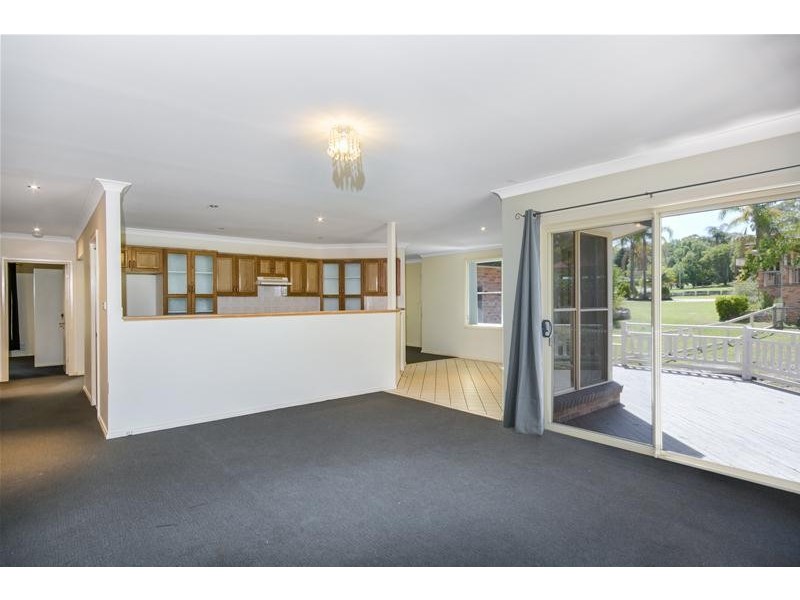 31 Lochaven Drive, Bangalee NSW 2541