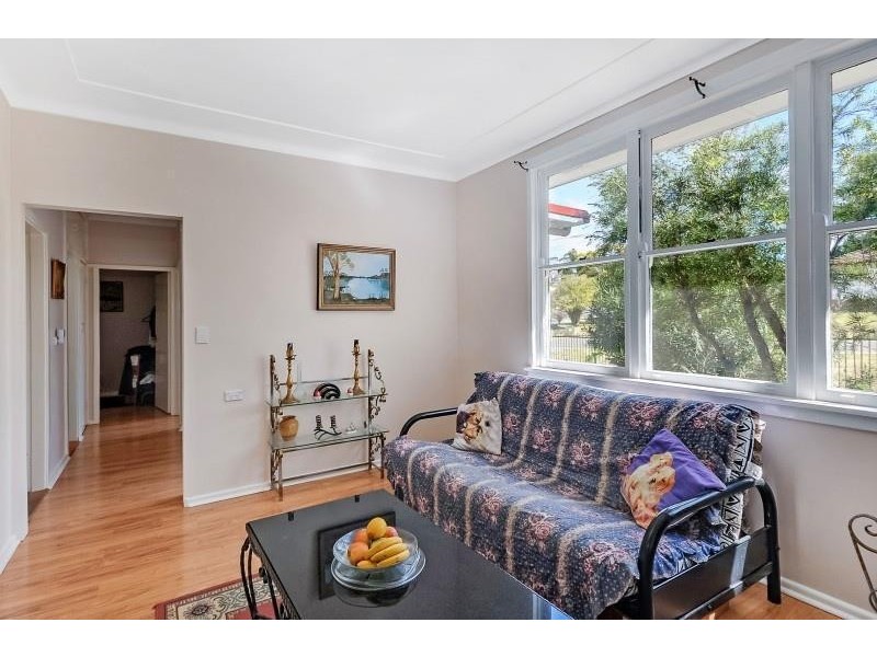 124 East Street, Nowra NSW 2541