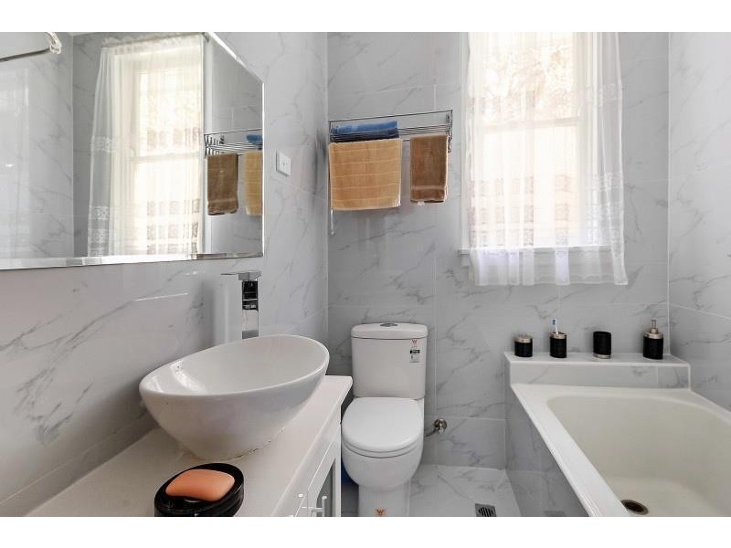 124 East Street, Nowra NSW 2541