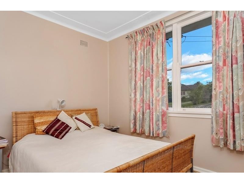 124 East Street, Nowra NSW 2541
