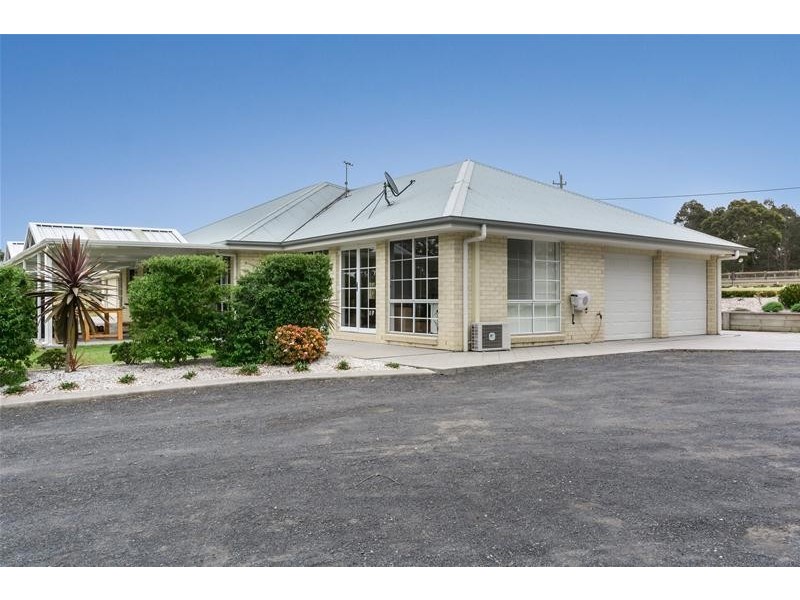 232 Stringybark Road, Nowra Hill NSW 2540