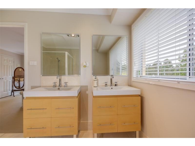 232 Stringybark Road, Nowra Hill NSW 2540