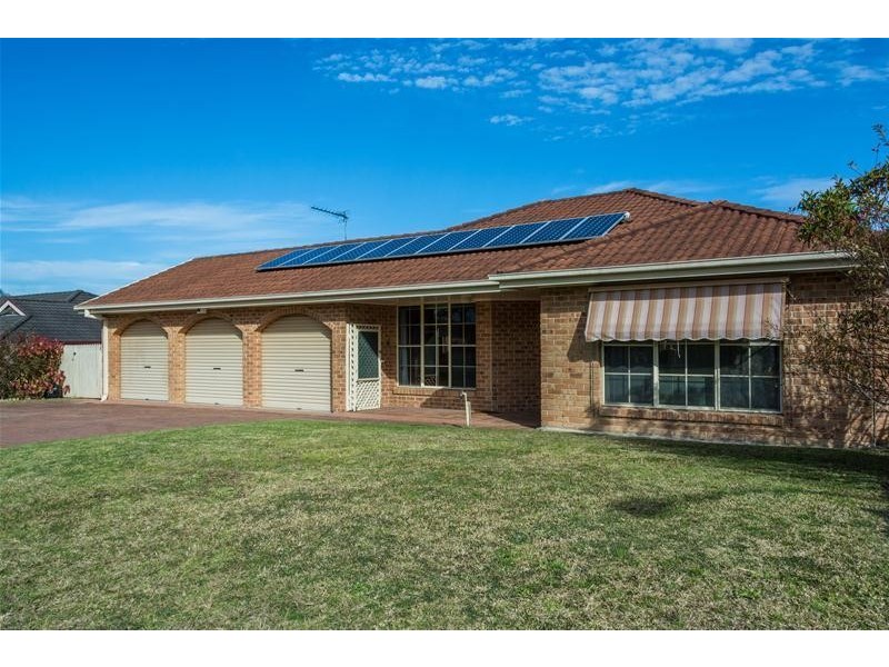 16 Socrates Place, Worrigee NSW 2540