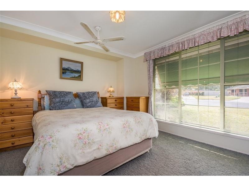 16 Socrates Place, Worrigee NSW 2540