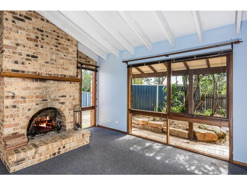 25 Taranna Crescent, Nowra NSW 2541