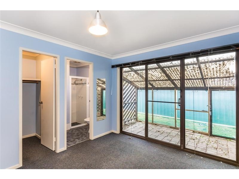 25 Taranna Crescent, Nowra NSW 2541