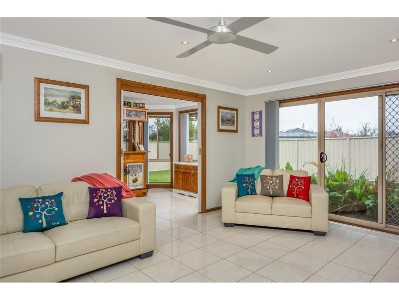 8 Rock Lilly Close, Worrigee NSW 2540