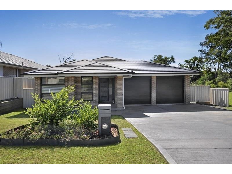 45 Candlebark Close, West Nowra NSW 2541
