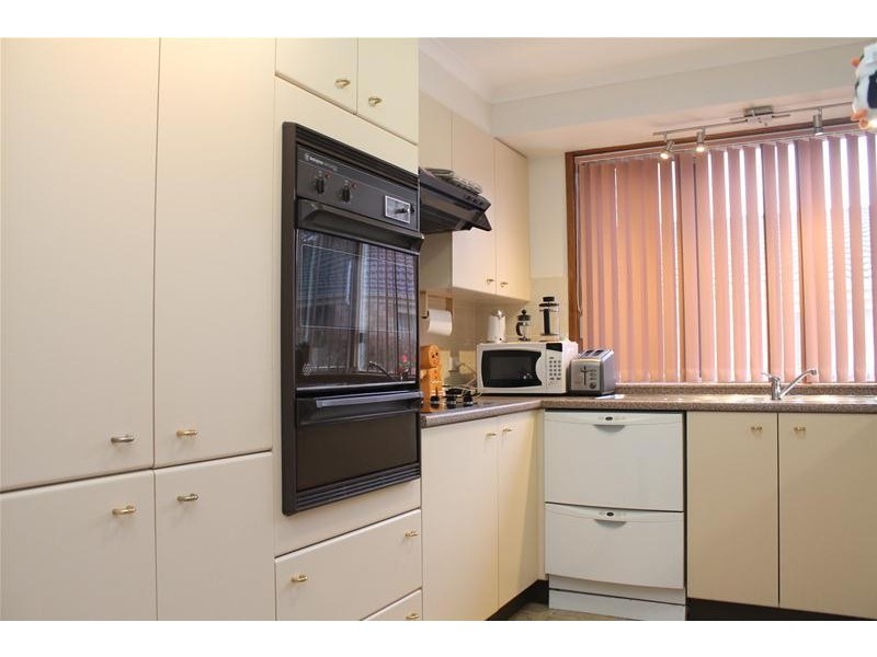 16 Pyree Street, Greenwell Point NSW 2540