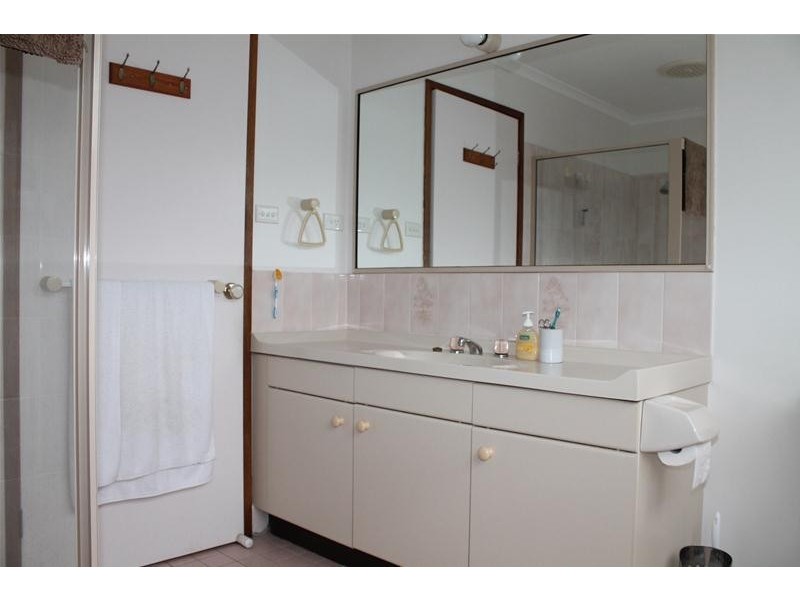 16 Pyree Street, Greenwell Point NSW 2540