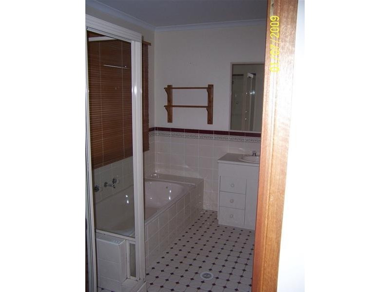 81 Park Road, Nowra NSW 2541