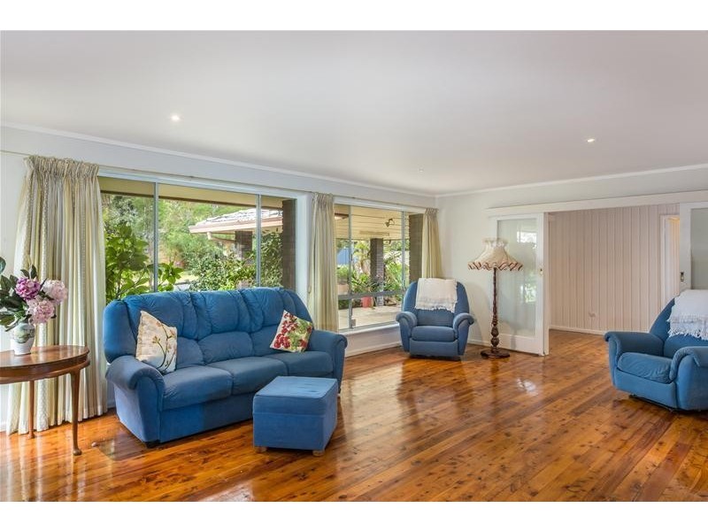 2 Philip Drive, North Nowra NSW 2541