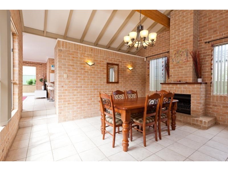 7 Gardenia Crescent, Bomaderry NSW 2541