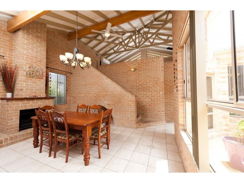 7 Gardenia Crescent, Bomaderry NSW 2541