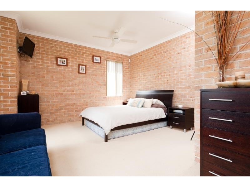 7 Gardenia Crescent, Bomaderry NSW 2541