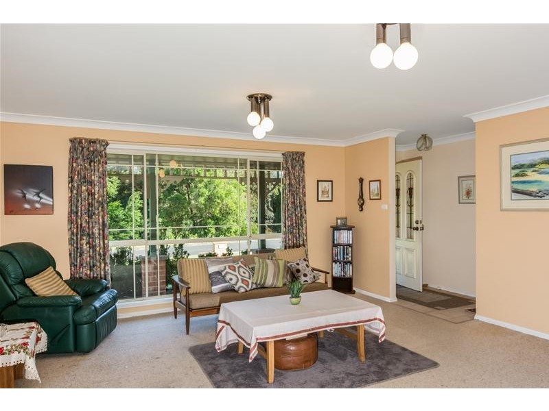 68 Yeovil Drive, Bomaderry NSW 2541