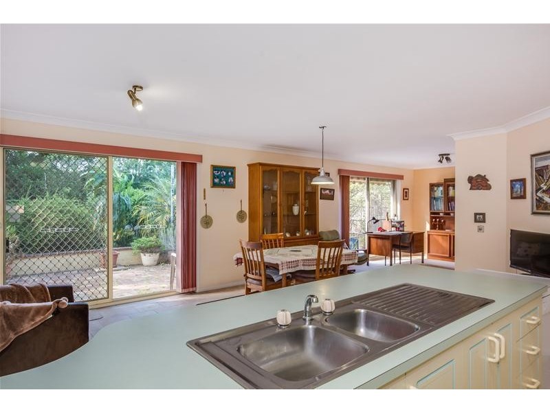 68 Yeovil Drive, Bomaderry NSW 2541