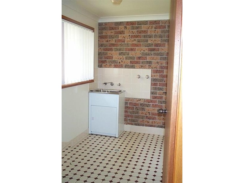 3 Herbert Close, Bomaderry NSW 2541