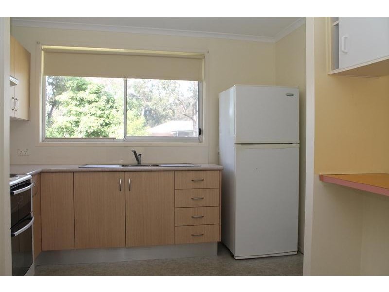 17 Peak Avenue, North Nowra NSW 2541