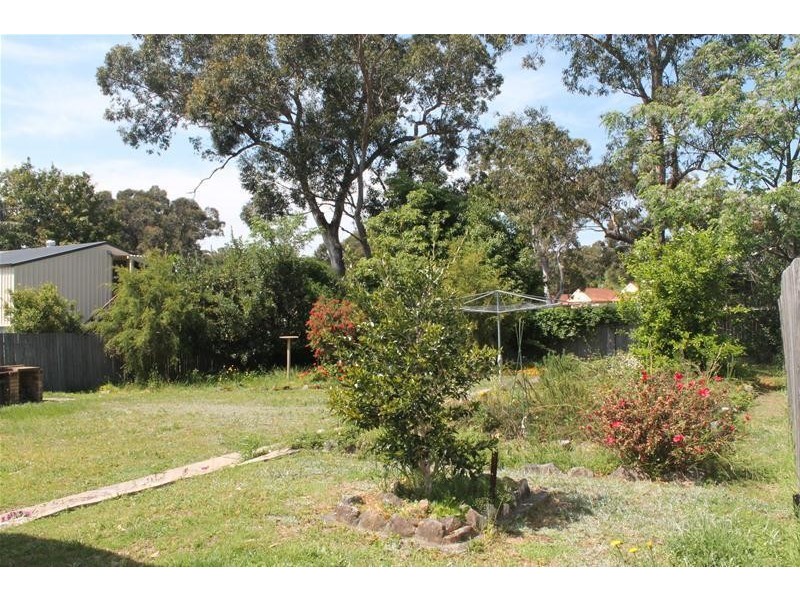 17 Peak Avenue, North Nowra NSW 2541