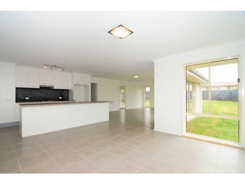 62 Sophia Road, Worrigee NSW 2540