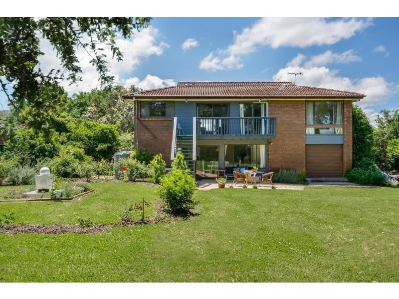 2 Woorin Close, Bomaderry NSW 2541