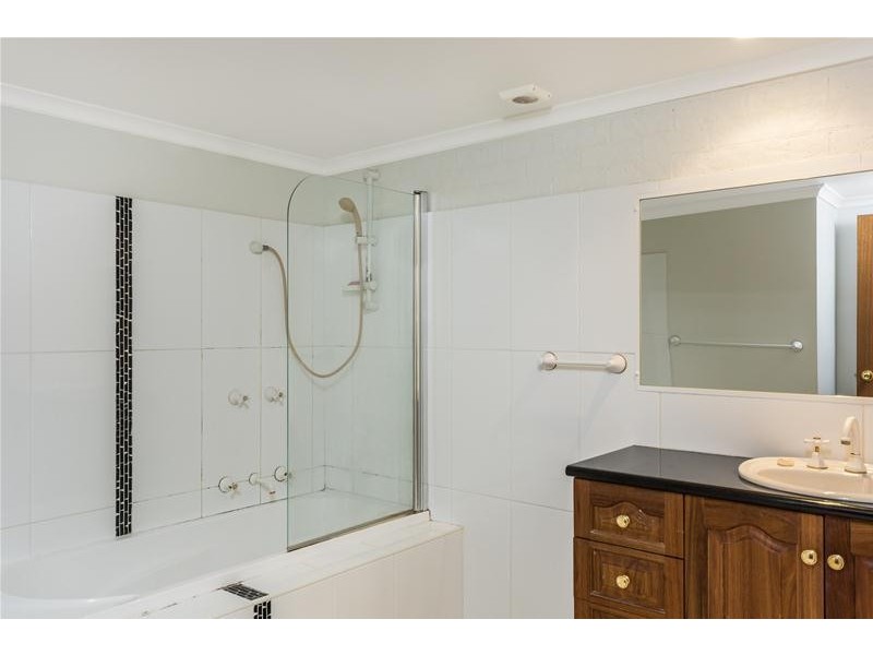 20 Philip Drive, North Nowra NSW 2541