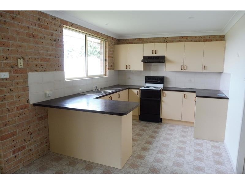 11 Arthur Street, Worrigee NSW 2540