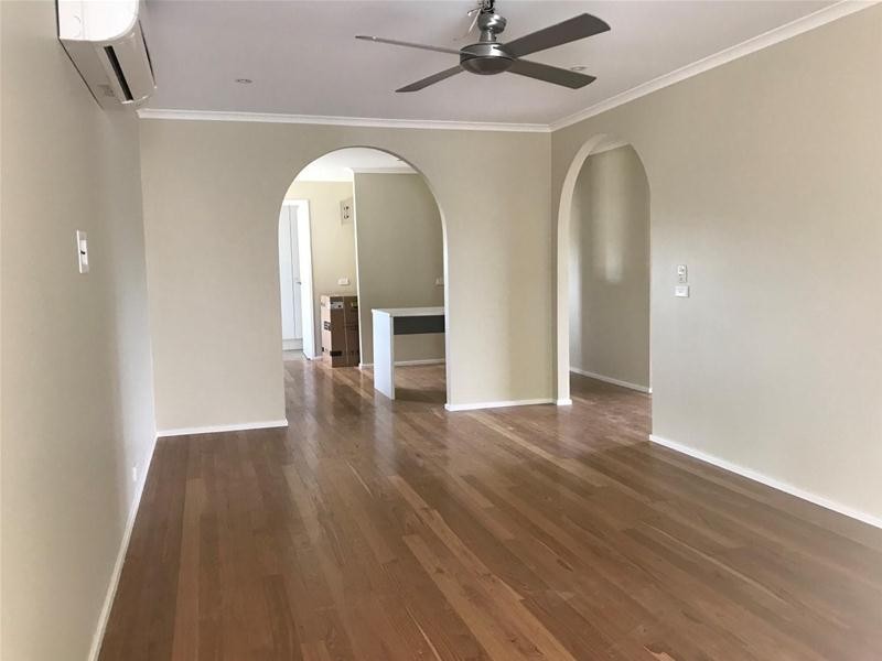 10 Peak Avenue, North Nowra NSW 2541