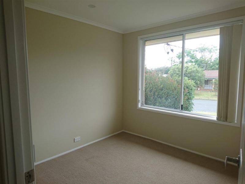 10 Peak Avenue, North Nowra NSW 2541