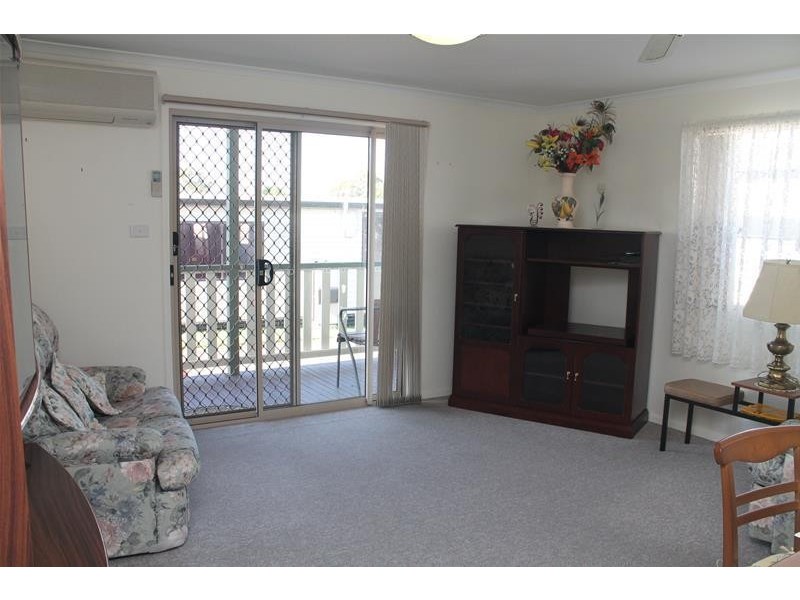 82 278-280 Princes Highway, Bomaderry NSW 2541