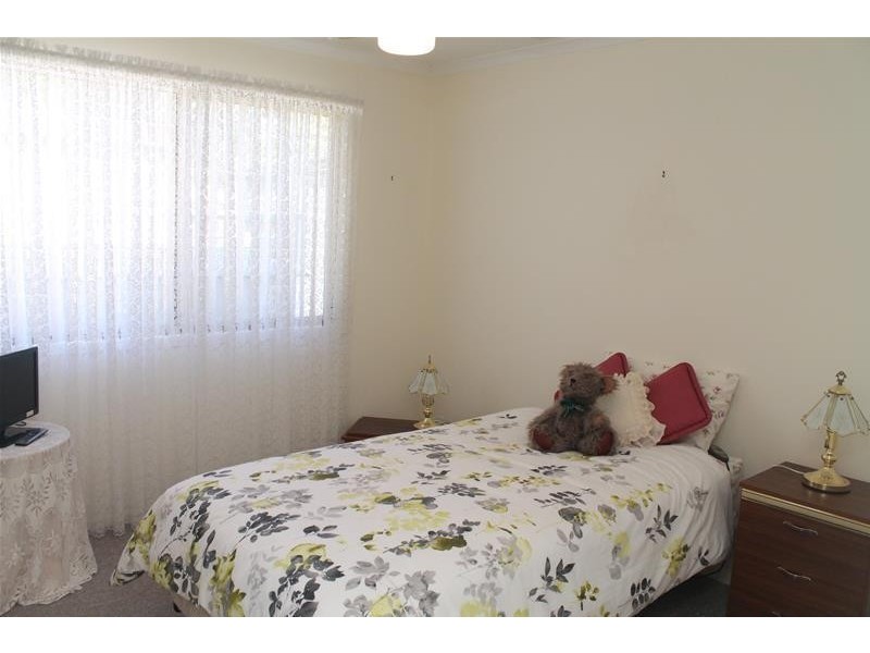 82 278-280 Princes Highway, Bomaderry NSW 2541