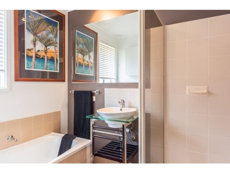 21 Kahlua Crescent, Bomaderry NSW 2541