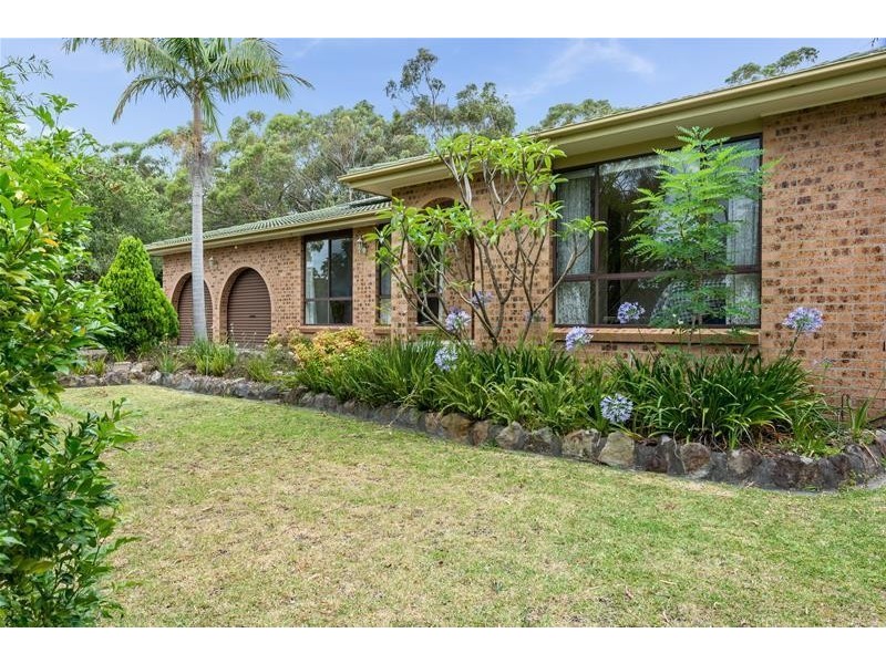 5 Paruna Place, North Nowra NSW 2541