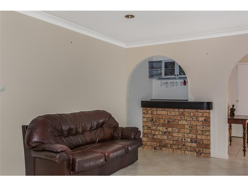 5 Paruna Place, North Nowra NSW 2541